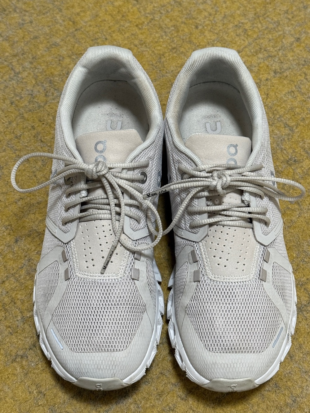 On Cloud 5 Sneakers Women’s Size 8 / EU 39 Pearl White